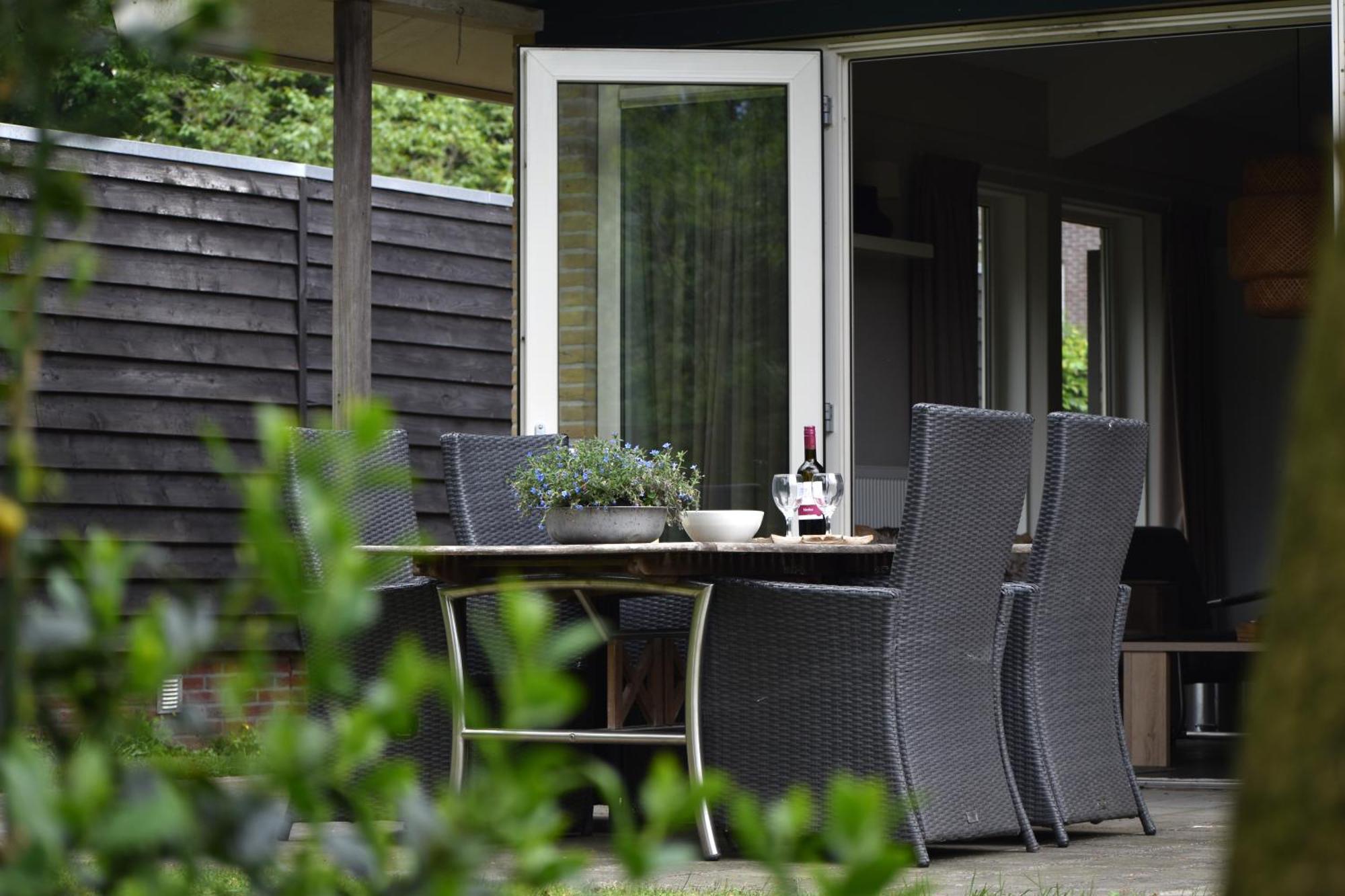 Villa Huinerhofje 3 Vrijstaand op privépark aan bosrand Putten Exterior foto